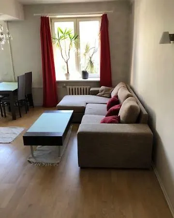 Apartment Walking Distance To The City *